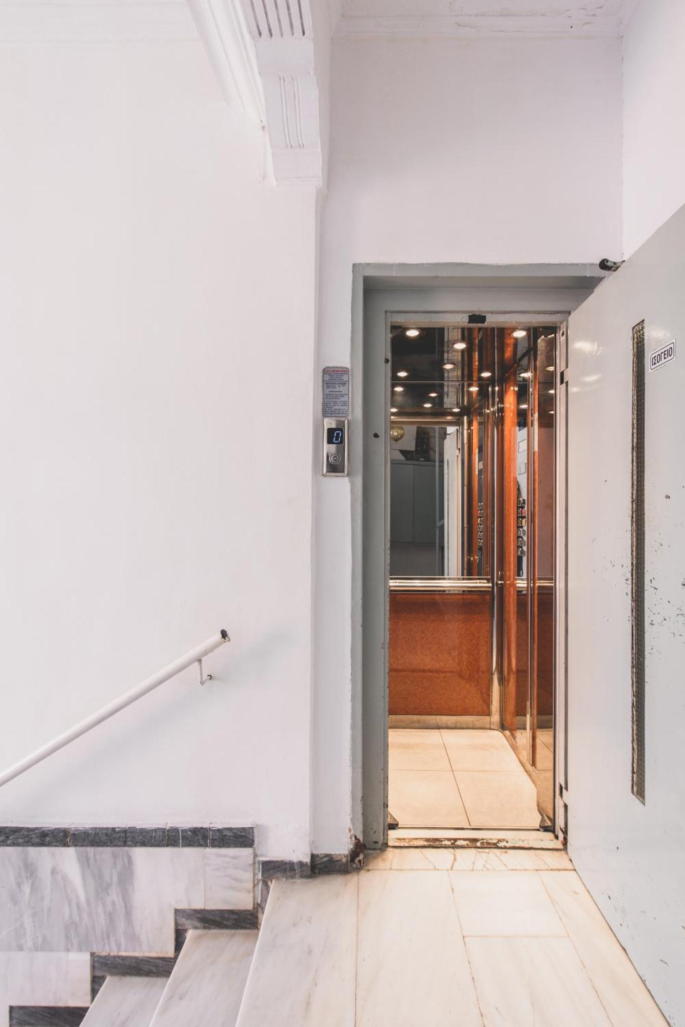 Luxury Flat In Historical Athens-Livingstone Opal Apartment Exterior photo